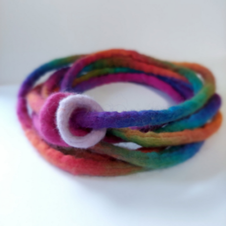 Csön-csön gyűrű nemezzsinór